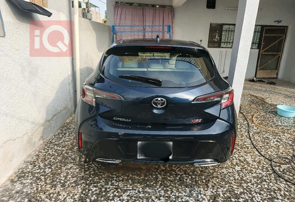 تۆیۆتا کرۆلا هاچباک